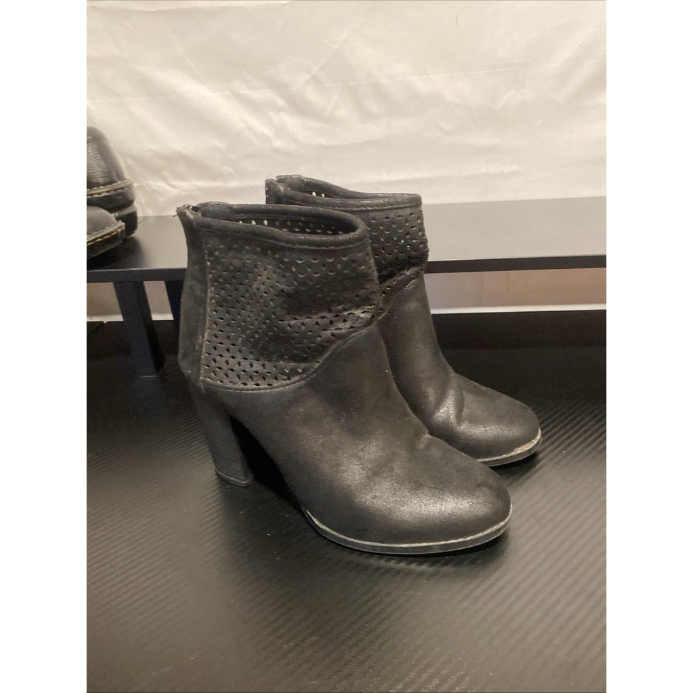 Apt. 9 Black Zip Up Ankle Boots 4" Heels Women's 7 M Suede Aprheba